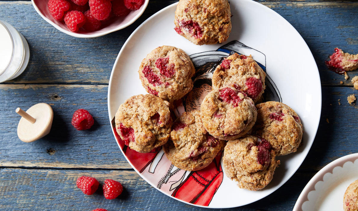 Fresh Berries Driscoll’s® Spelt raspberry rock cakes